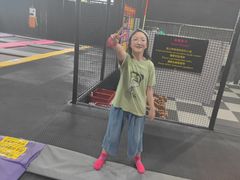 -嘿哟动霸CHUA·新潮玩运动娱乐中心·蹦床滑冰团建乐园