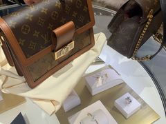 -LV路易威登(德基广场店)