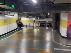 -北京银泰中心-停车场