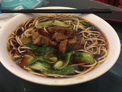 牛肉面-护国寺小吃(机场店)