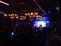 -爱啤精酿·民谣酒馆(滨江店)