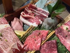 -山川小町·极番烧肉(新地假日广场店)
