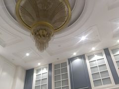 -芭黎人江景轻奢酒店(告庄西双景星光夜市店)