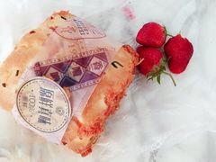 肉松卷-昆明冠生园·蛋糕·面包(南强街店)