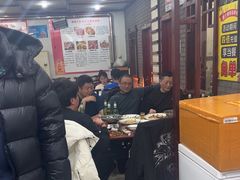 -湖南人家湘菜馆(镇江路店)