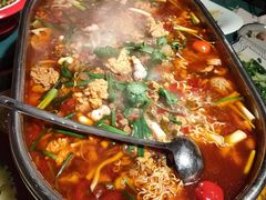 -牟记江湖重庆地标特色菜鱼蛋海鲜羊蝎子(巴南区黑金冠十多年好店)