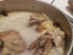 -三人行骨头王火锅(长寿店)