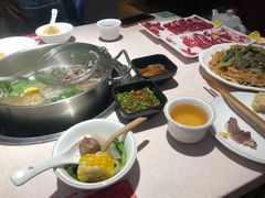 顶级鲜肥牛-潮泰牛肉火锅 · 创于1992年(车公庙店)