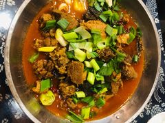 -临江餐馆二楼美食部落