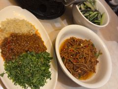 -味上湘菜馆(岳麓山店)