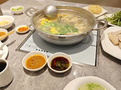 -张凯达·深海石斑鱼潮汕火锅(十五年品牌•虹桥天街店)