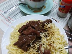 沙爹牛肉公仔面-金凤茶餐厅(湾仔店)