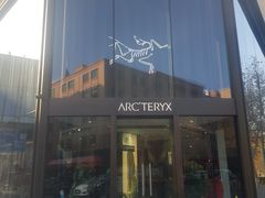 -ARC'TERYX始祖鸟(北京王府中环店)