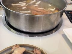 -喃喃椰·糟粕醋·椰子鸡火锅(七堡花园店)
