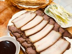 -李连贵熏肉美食酒楼(东市商贸店)