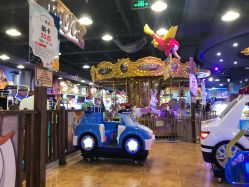 -卡通尼乐园(五彩世界店)