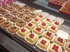 草莓千层拿破仑-CC BAGEL&SCONE 贝果与司康(南开大悦城店)