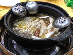 -濠轩阁特色生蚝火锅(水湾路店)