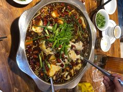 -乡土特色.冷锅鱼.牦牛肉汤锅