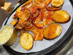 -酒拾烤肉(复地星光天地店)