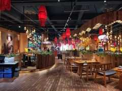 -老滇山寨•云南特色菜•地方菜•民族风情歌舞表演(金碧店)