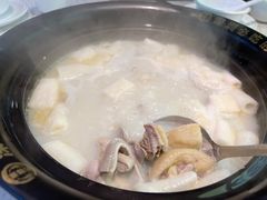 竹笙王猪肚鸡-顺德公广东猪肚鸡·煲仔饭(白石洲店)