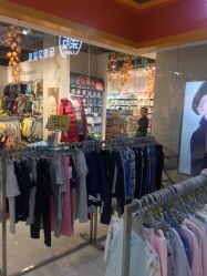 -乐友孕婴童(西安长缨路万和城店)