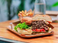 -BURGER BRO'S