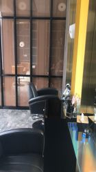 -侨治发型