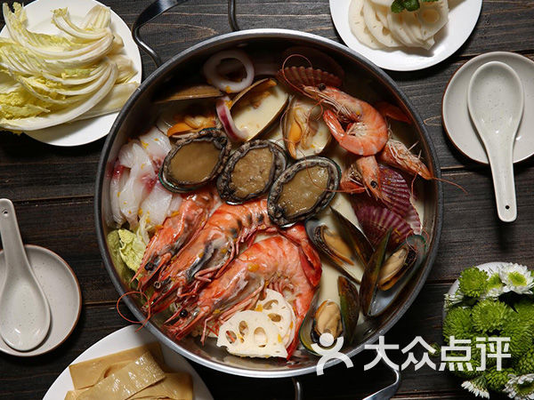 鲜贝鲍鱼火锅套餐