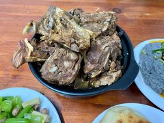 -宝瑞门钉肉饼店