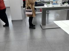 -华为授权体验店(万航渡路)