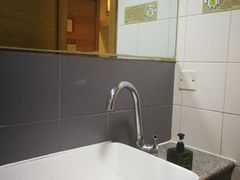 -飘HOME连锁酒店(北京将台地铁站798艺术区店)