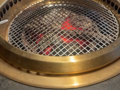 -铭牛烧肉·和牛海鲜自助(高新月牙湖店)