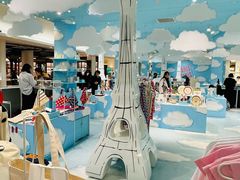 -乐蓬马歇百货公司(Rive Gauche)