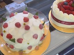 -花花卷卷·鲜食蛋糕(静安久光百货店)