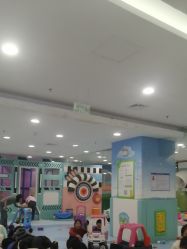 -孩子王童乐园(唐山万达广场店)