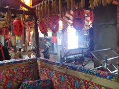 -鱼窝棚柴火铁锅炖(富山屯店)