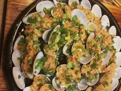 -何师烧烤·香辣蟹·川菜·30年老品牌(太古里旗舰店)