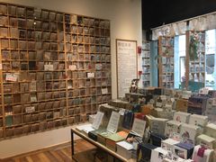 -猫的天空之城概念书店(杭州南宋御街店)