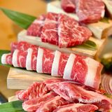 这一刻我被馋到了🥩韩式烤肉也有熟成牛排。