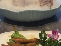 -德天肥牛海鲜火锅(城西银泰店)