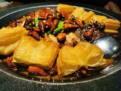 家烧鱼头-青年公社烤鸭(熙悦天街店)