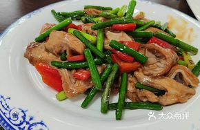 Stir-fried Intestines with Garlic Chives