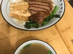 -狮头牌卤味研究所·卤味饭(花城汇南区店)