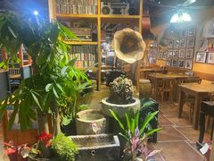 -蜗牛的家旅行主题云南菜餐厅.小酒馆(护国寺店)