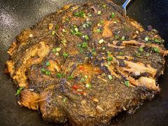 锅烧深海碟鱼头-大份-开海·红岛海鲜虾水饺(石老人店)