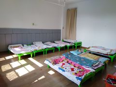 -MuaKids Garden