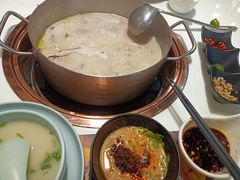 -洪氏嗨捞·猪肚鸡火锅(阳光天地店)