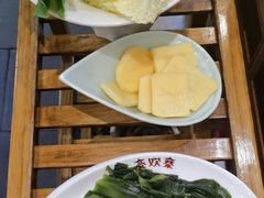 -亮欢寨酸汤鱼(沙冲路店)